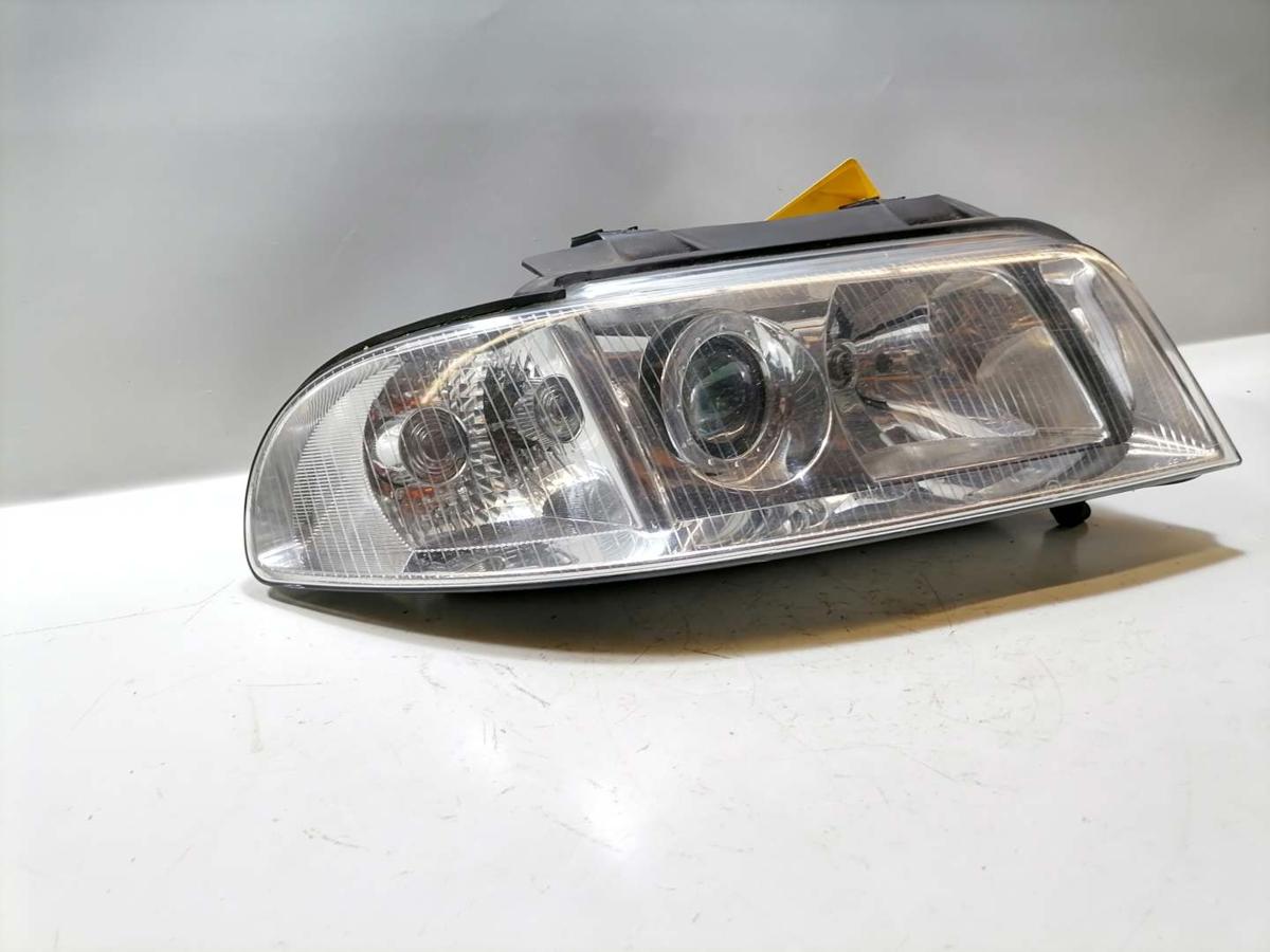 Audi A4 B5 BJ00 original Scheinwerfer rechts Halogen 8D0941004AK Facelift